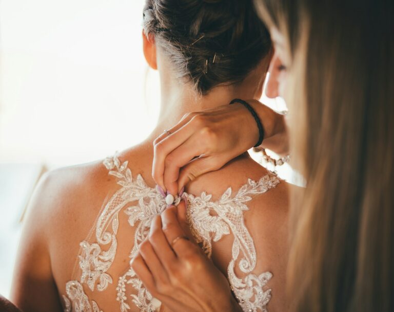 Coiffure mariee preparation
