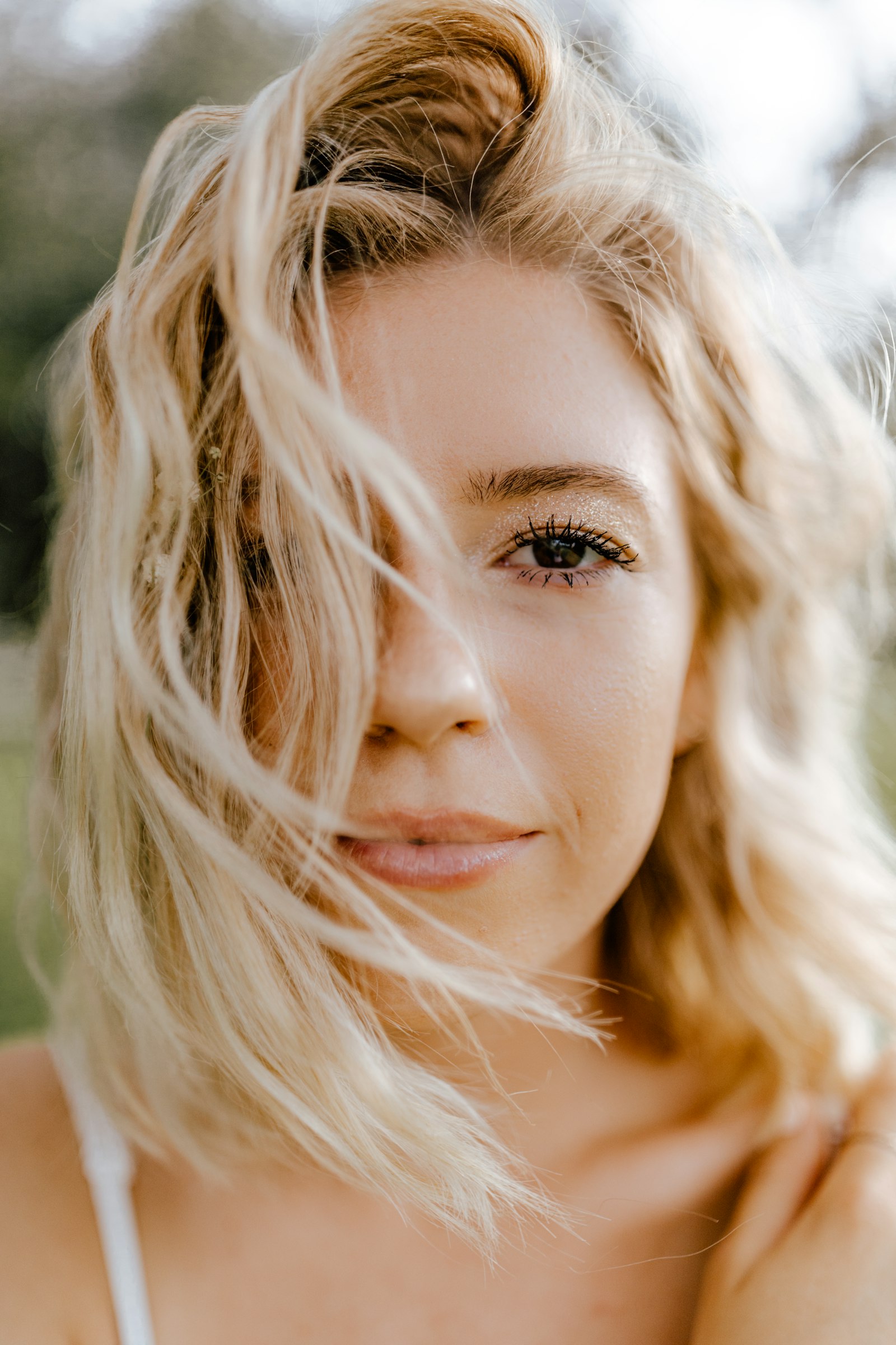 Meches blondes gros plan
